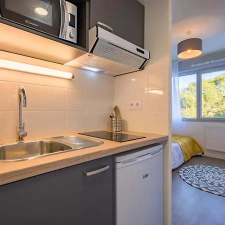 Aparthotel Nemea Campus Kervern 3*