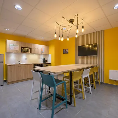 Nemea Campus Kervern بريست