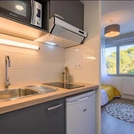 Nemea Campus Kervern شقة فندقية