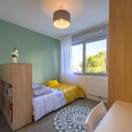 Nemea Campus Kervern بريست