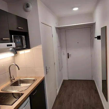 Nemea Campus Kervern بريست