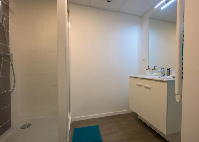 Nemea Campus Kervern Aparthotel 3*