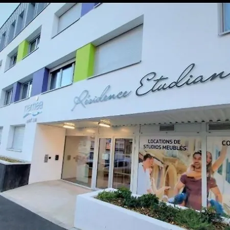 Nemea Campus Kervern מלון דירות